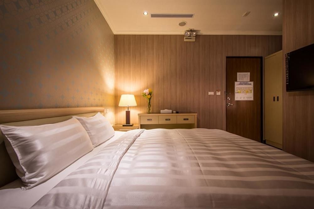 A Casa Hotel Taoyuan Bagian luar foto