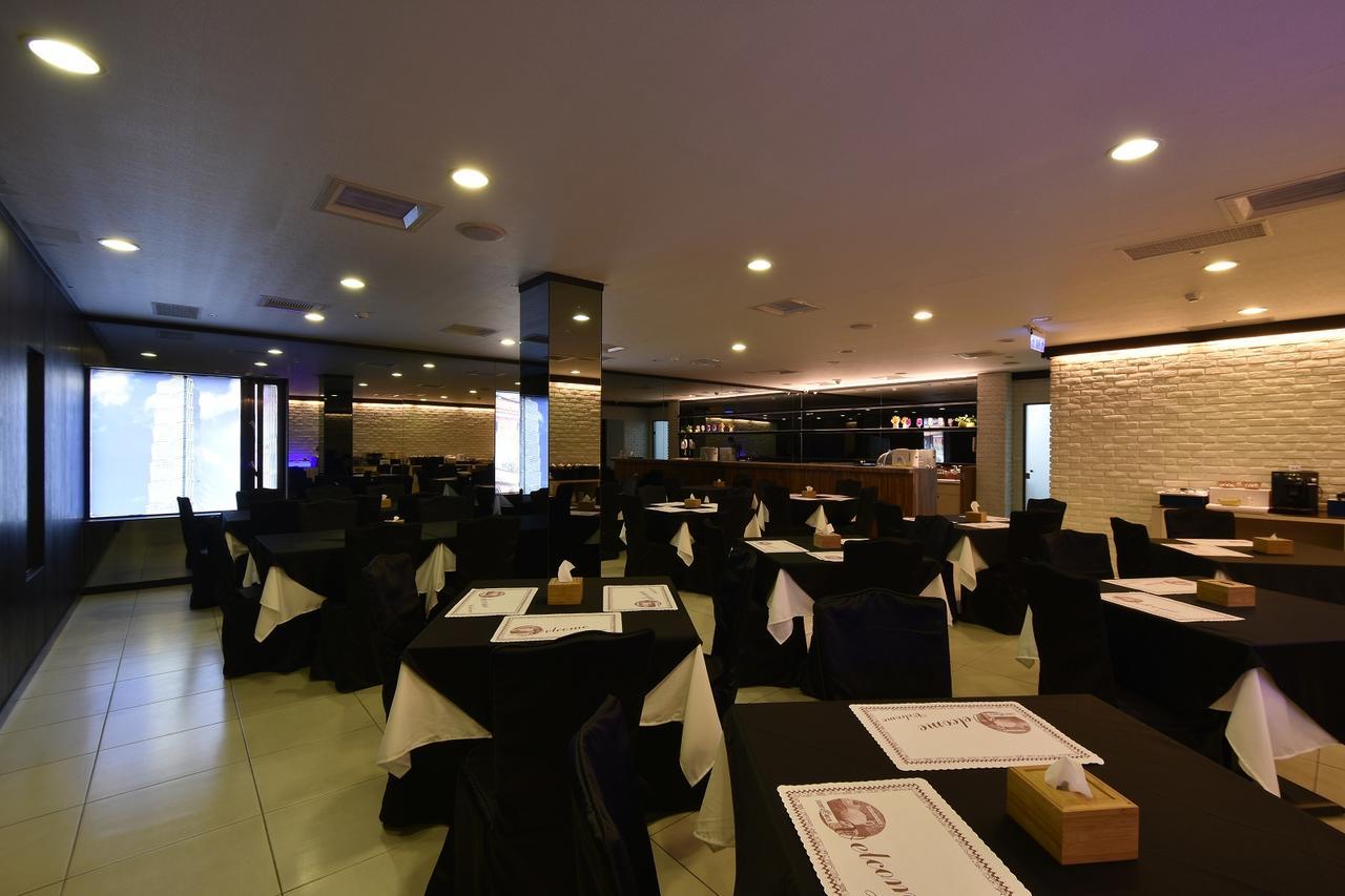 A Casa Hotel Taoyuan Bagian luar foto